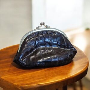 Eelskin Kisslock Coin Pouch